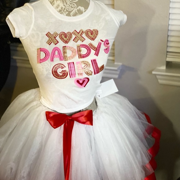 White , red , white and gold , pink - Picture 3 of 3